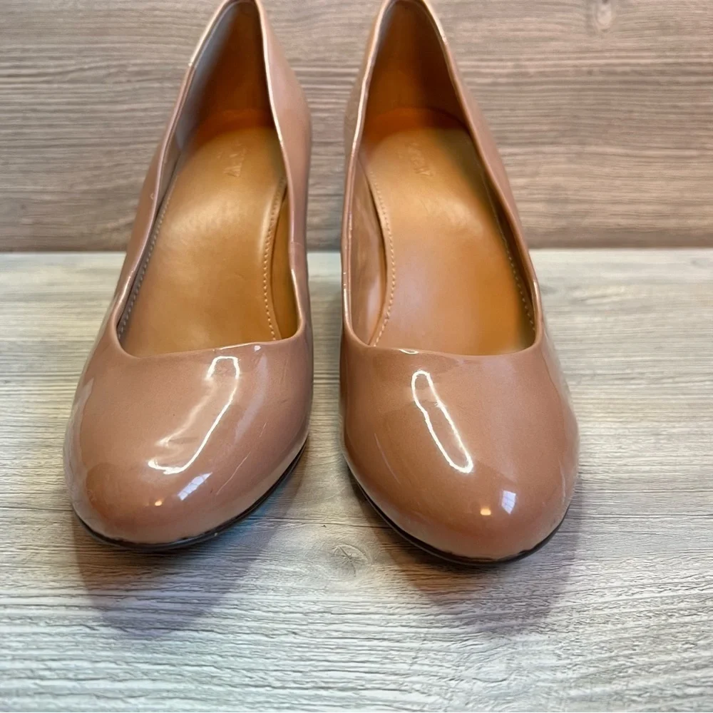 J. Crew Sylvia neutral taupe patent almond toe wedge heels size 11